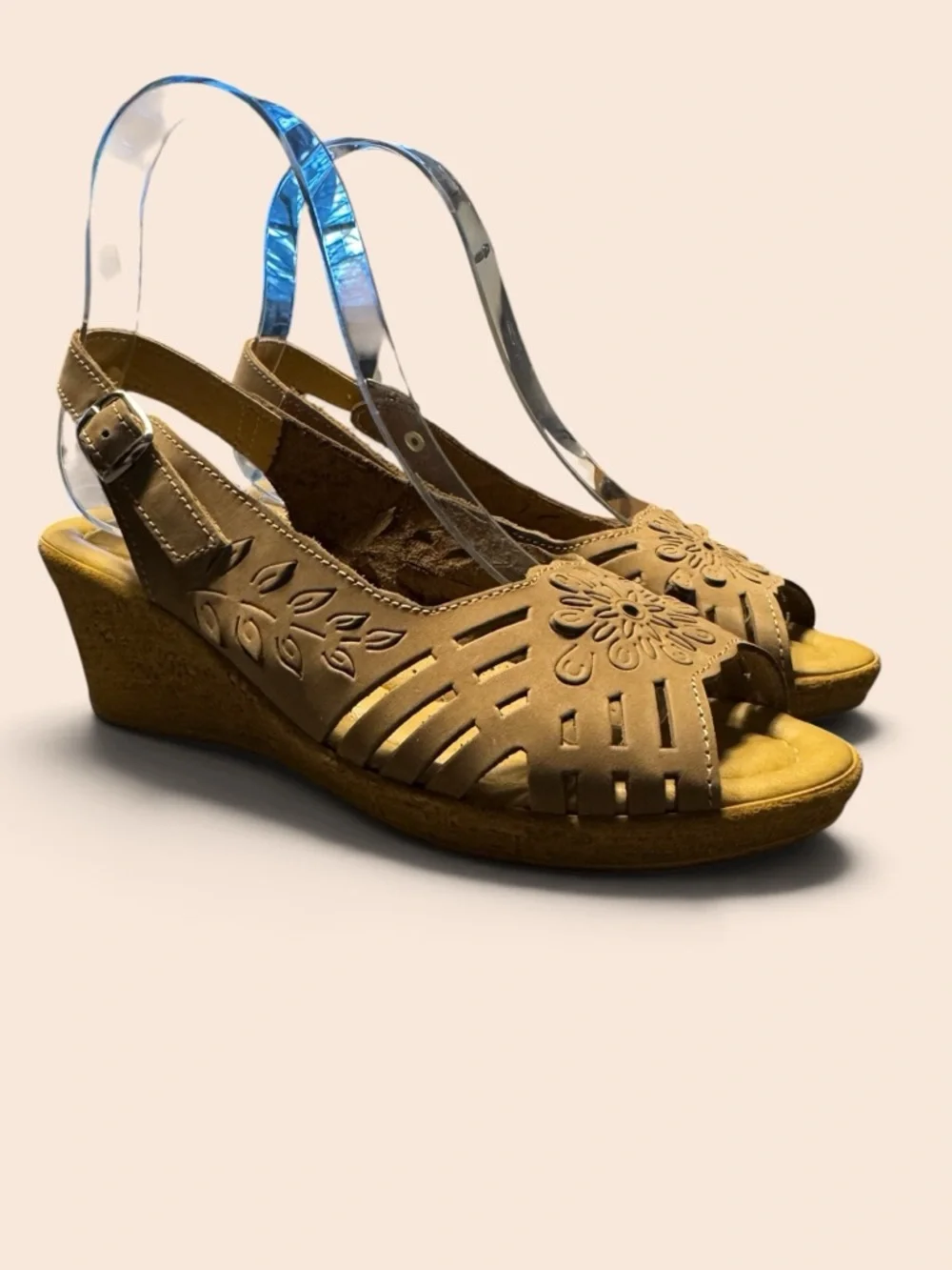 Spring Step Slingback Sandals Adjustable strap wedge heel 6.5